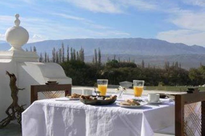 Breakfast/Coffee Service 48 of 75