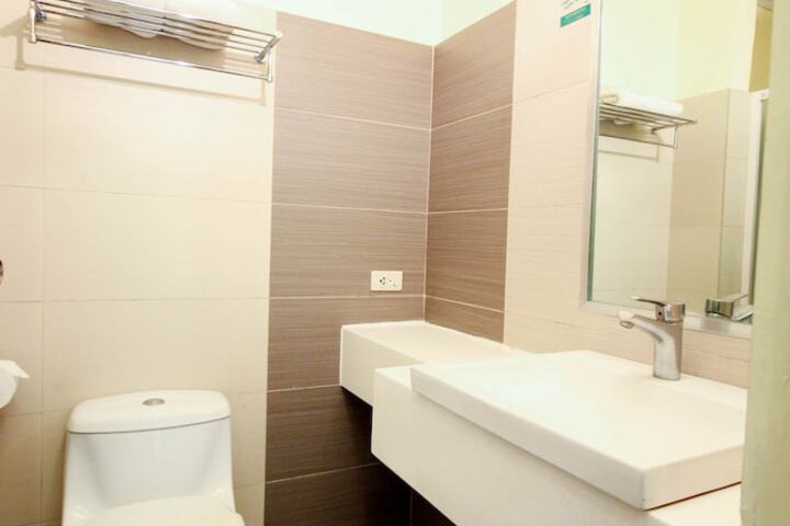 Room 9 of 19