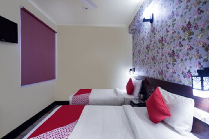 Room 6 of 22