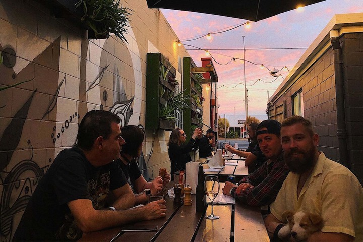 Dining 70 of 81
