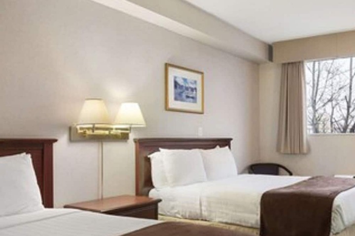 2 Double Beds (1 of 4)