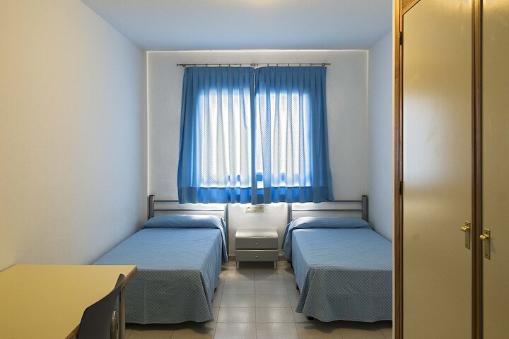 Room 5 of 51