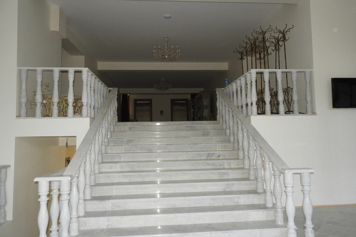 Kiaraz Arena Hotel