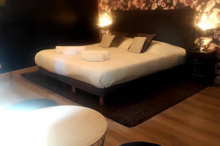 Room 14 of 26