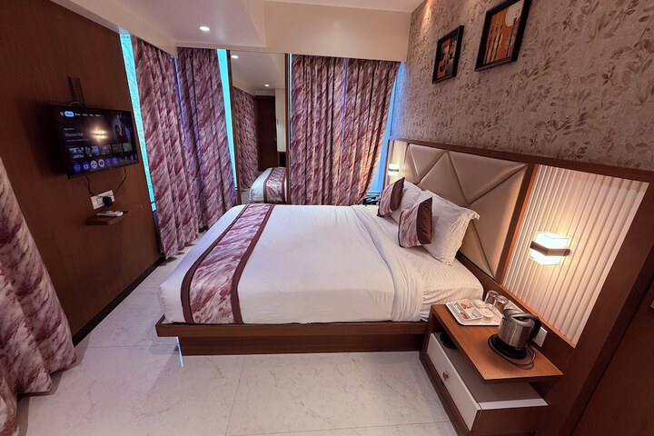 Room 34 of 64