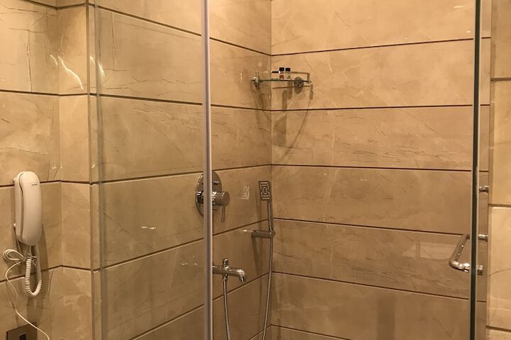 Room 71 of 110