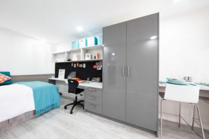 Room 12 of 23