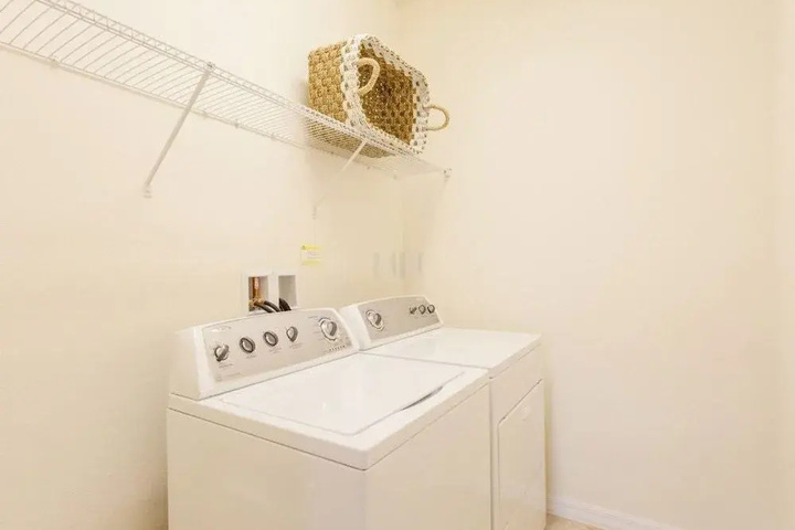 Room 4 of 22