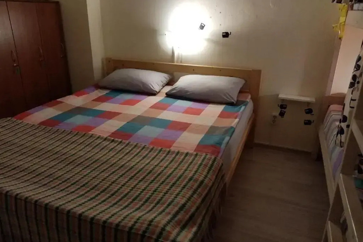 Cherdak Na Pervomaiskoi 15A