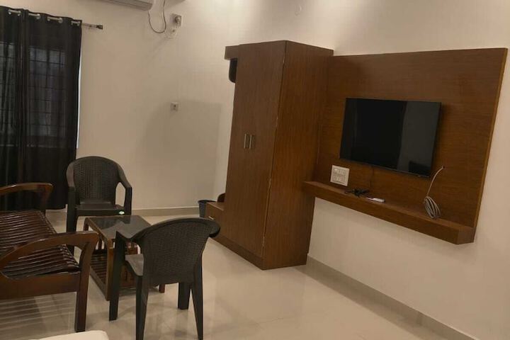 Room 9 of 21