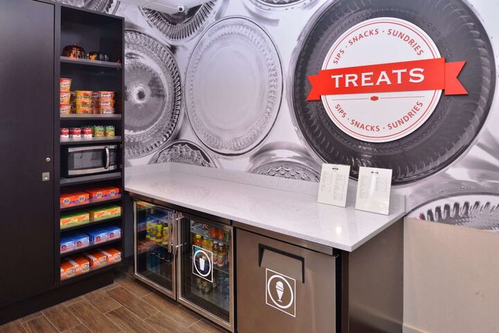 Snack bar