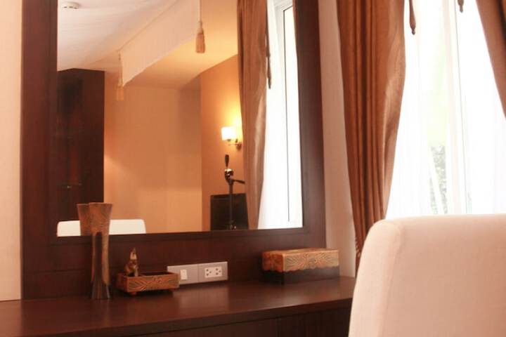 Room 28 of 41