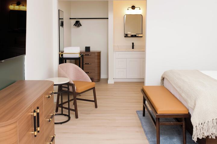 Room 19 of 71