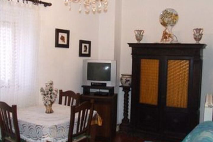 Room 15 of 16