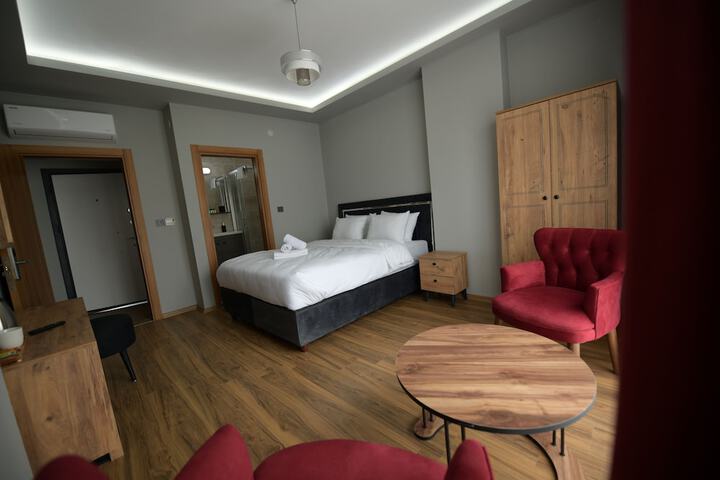 Room 26 of 34