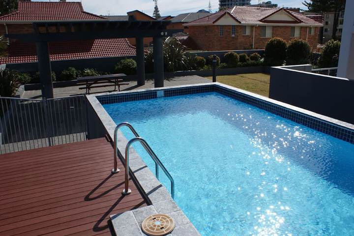 Pool 9 of 13