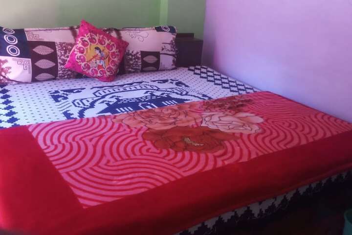 Room 2 of 16