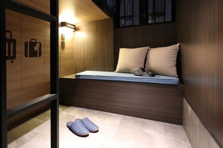 Room 3 of 58