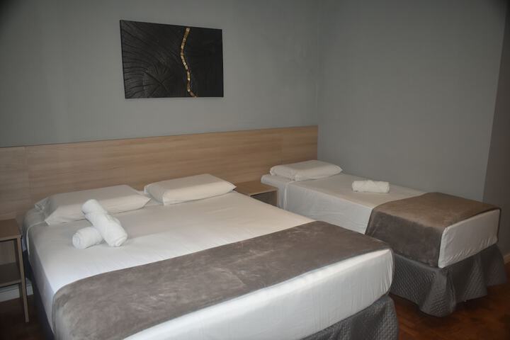 Room 7 of 33