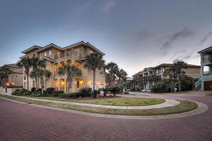 Ocean Escape by RedAwning in Destin, FL
