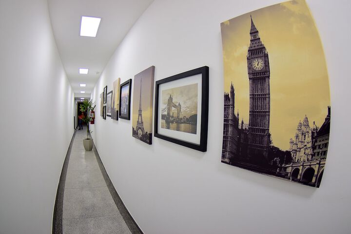 Ballroom/Hall 17 of 19
