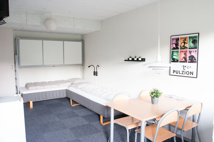 Room 2 of 24