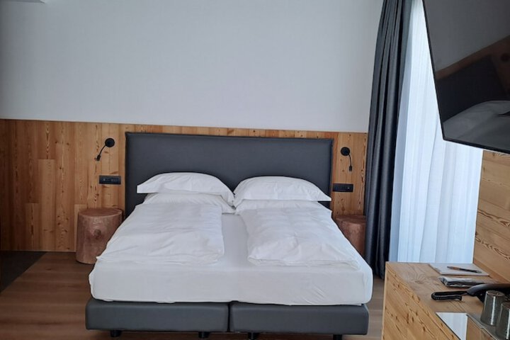 Room 30 of 127