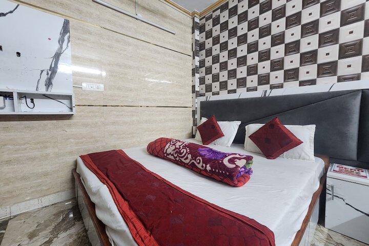 Room 4 of 22