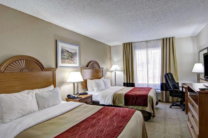Standard Room, King or Two Doubles (11 of 15)