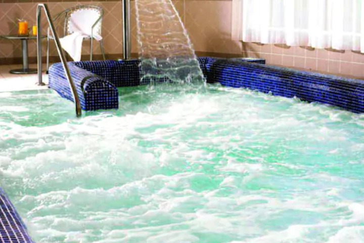 Relaxing Spa
