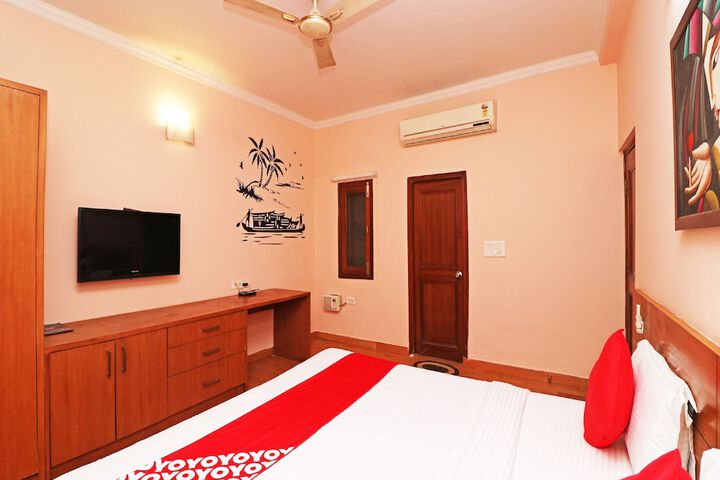 Room 17 of 20