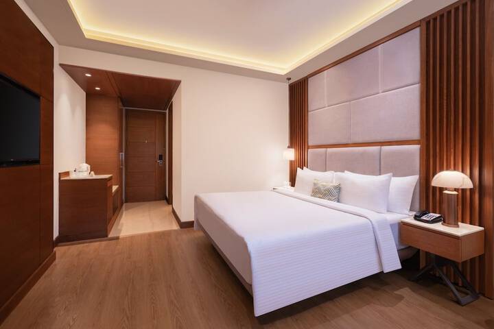 Room 15 of 81