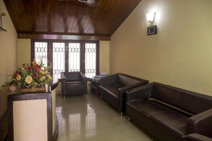 Super Hotel O Sai Leela