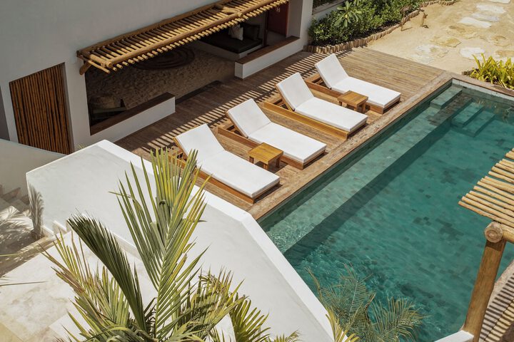 Pool 85 of 122