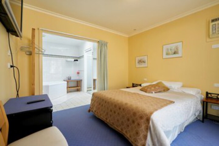 Room 34 of 36