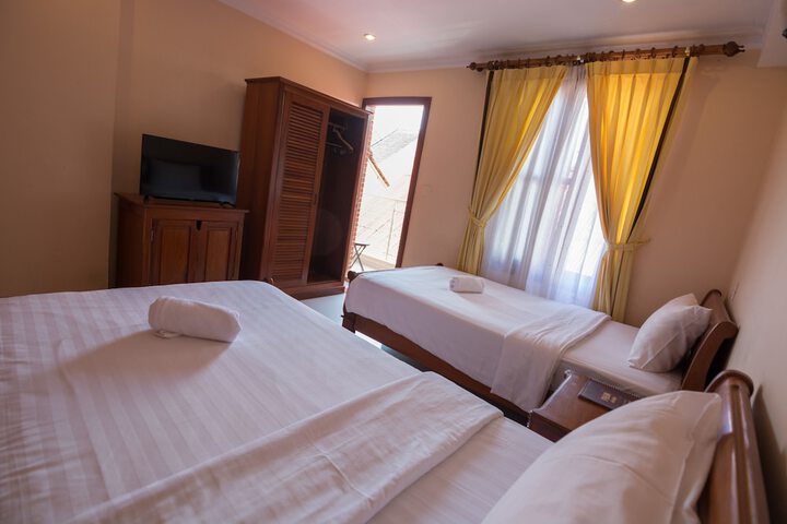 Room 30 of 105