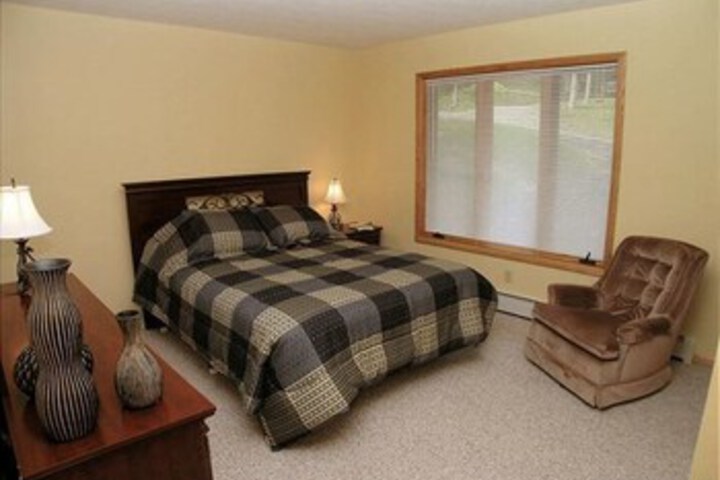 Room 10 of 37