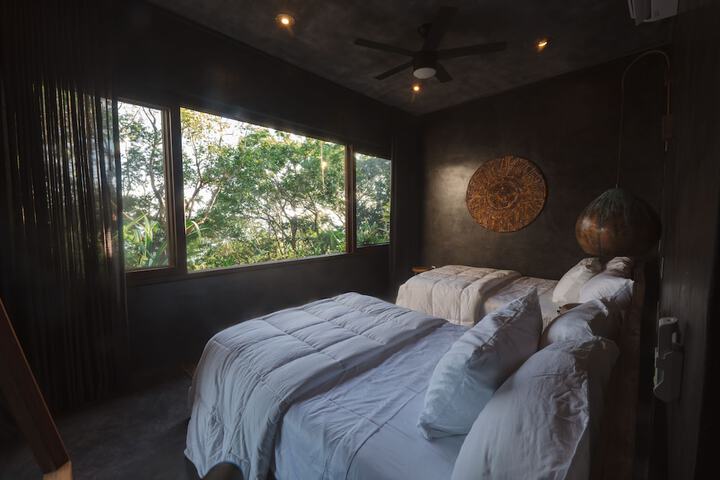 Room 6 of 87