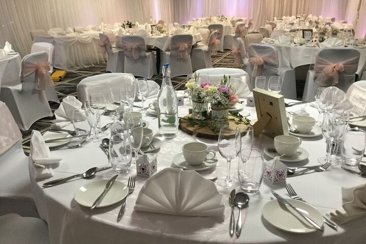 Ballroom/Hall 70 of 115