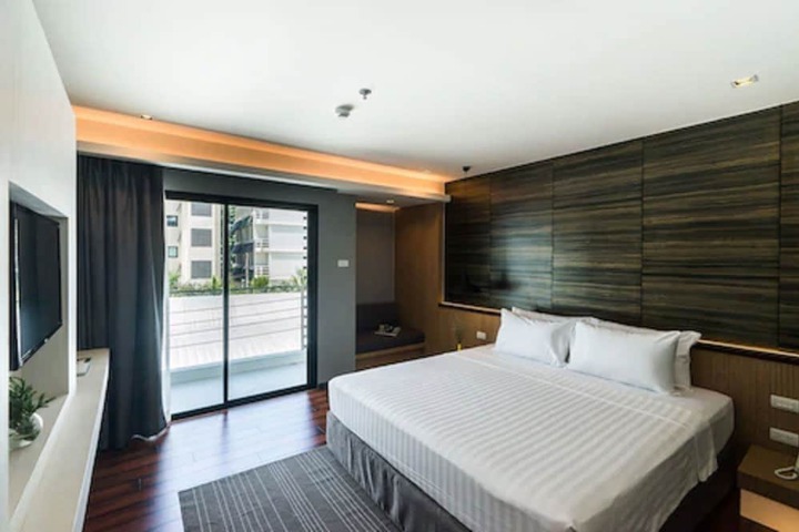 Room 18 of 36