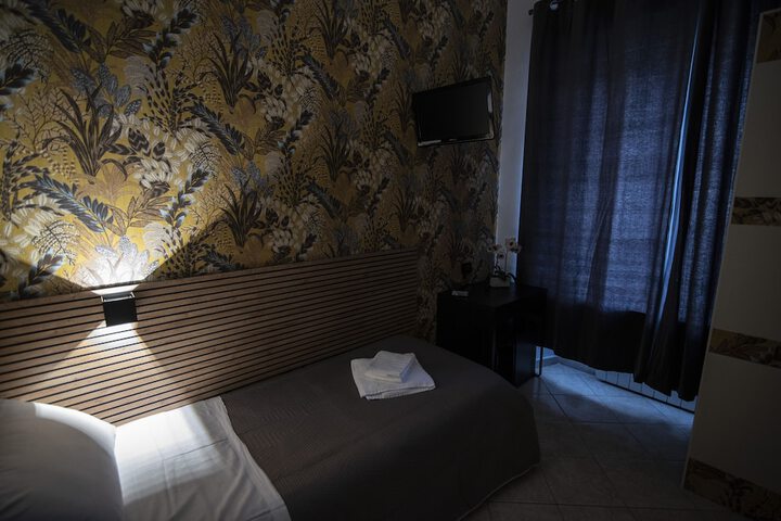Room 17 of 55