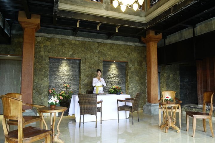 Hotel Interior 5 of 28
