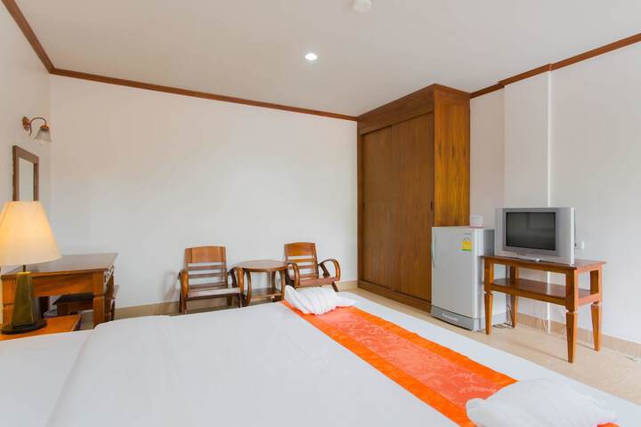 Room 33 of 55