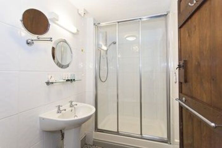 Room 2 of 23