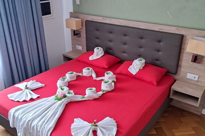 Room 69 of 131