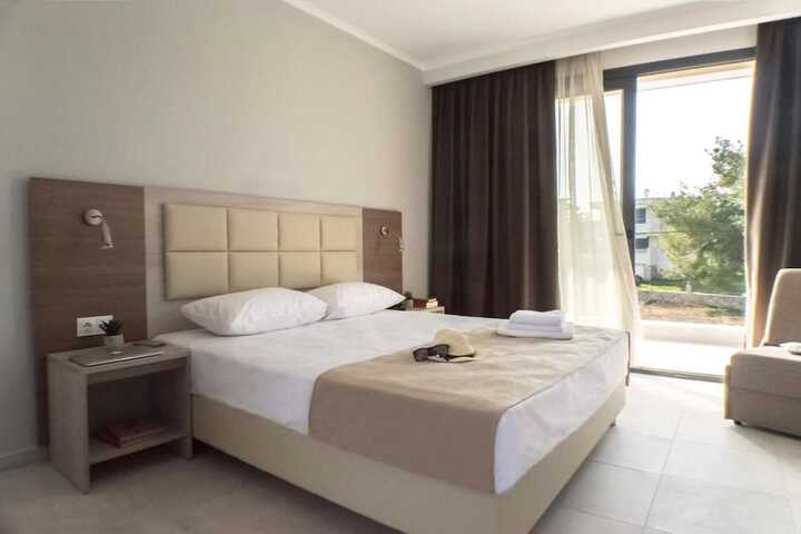 Room 16 of 22