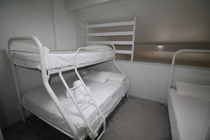 Room 2 of 12