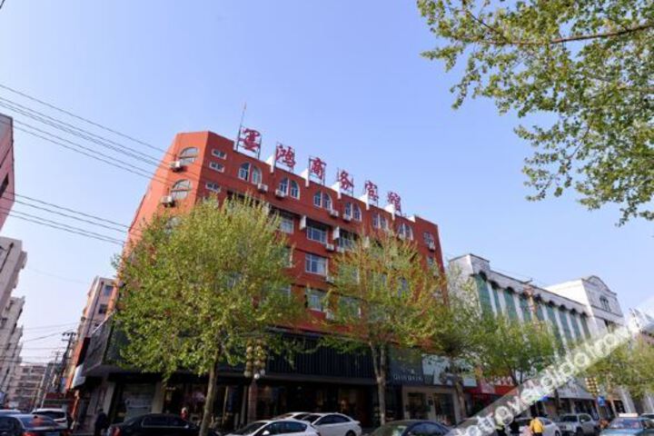 Hotel 2 of 32