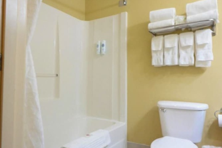 Room 14 of 25