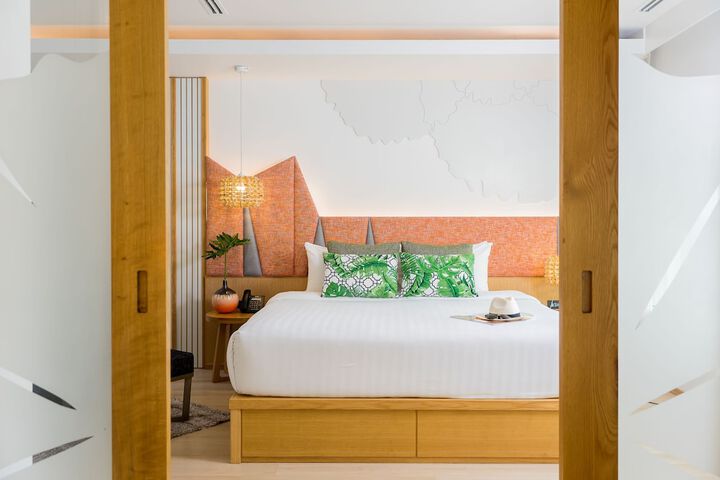 Room 10 of 95